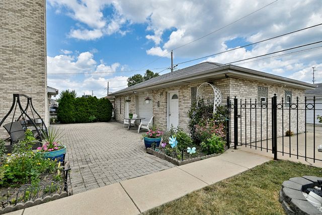 2511 N 74th Avenue 3, Elmwood Park, IL 60707