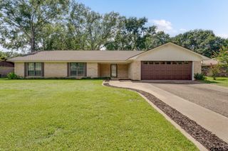 407 Gatewood Dr, Whitehouse, TX 75791