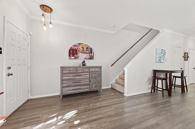 17645 Red Oak Drive 7645, Houston, TX 77090