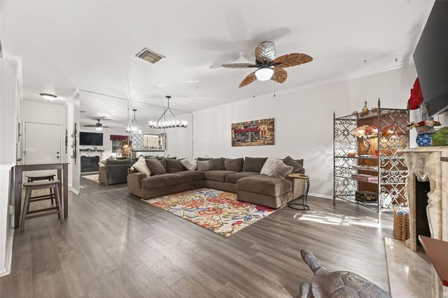 17645 Red Oak Drive 7645, Houston, TX 77090