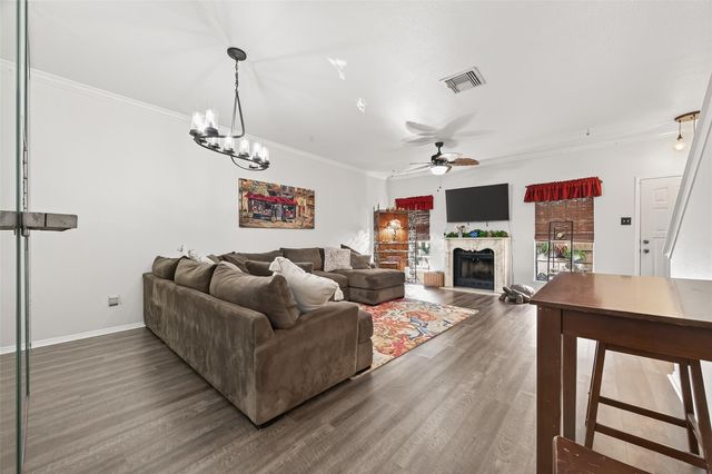 17645 Red Oak Drive 7645, Houston, TX 77090