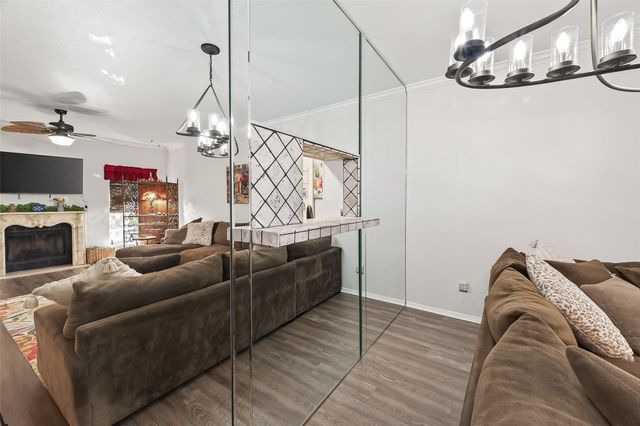 17645 Red Oak Drive 7645, Houston, TX 77090