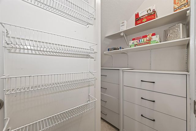 17645 Red Oak Drive 7645, Houston, TX 77090