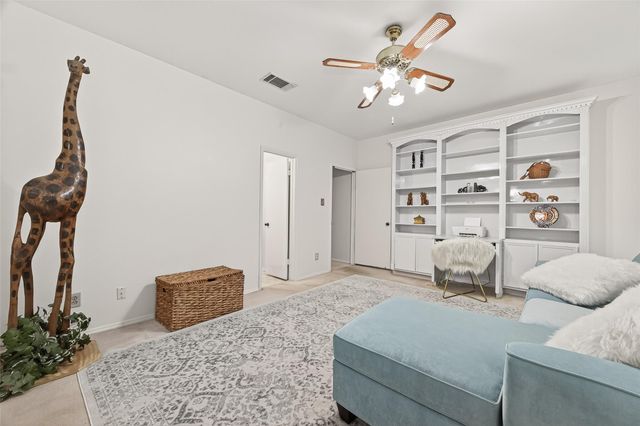 17645 Red Oak Drive 7645, Houston, TX 77090