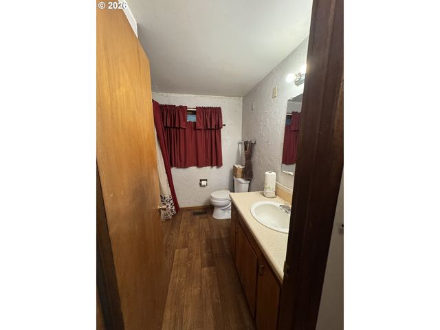 18630 Se YAMHILL Cir, Portland, OR 97233