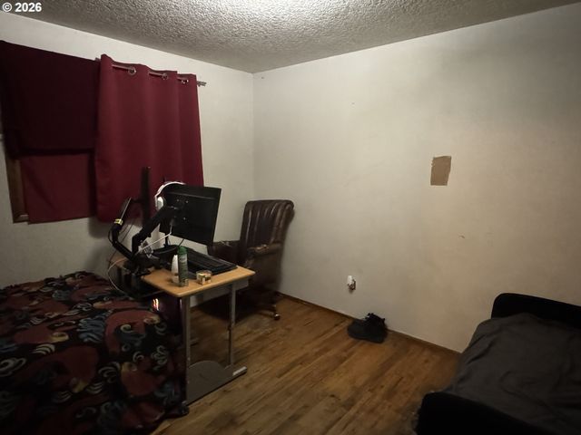 18630 Se YAMHILL Cir, Portland, OR 97233