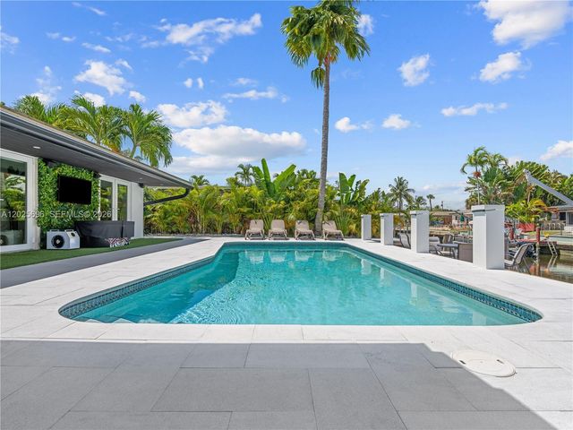 1701 SW 3rd Avenue, Pompano Beach, FL 33060