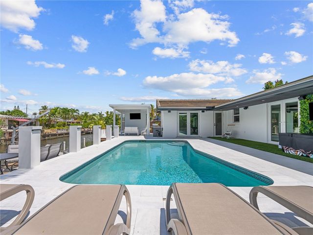 1701 SW 3rd Avenue, Pompano Beach, FL 33060