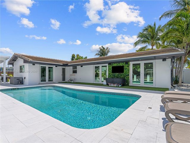 1701 SW 3rd Avenue, Pompano Beach, FL 33060