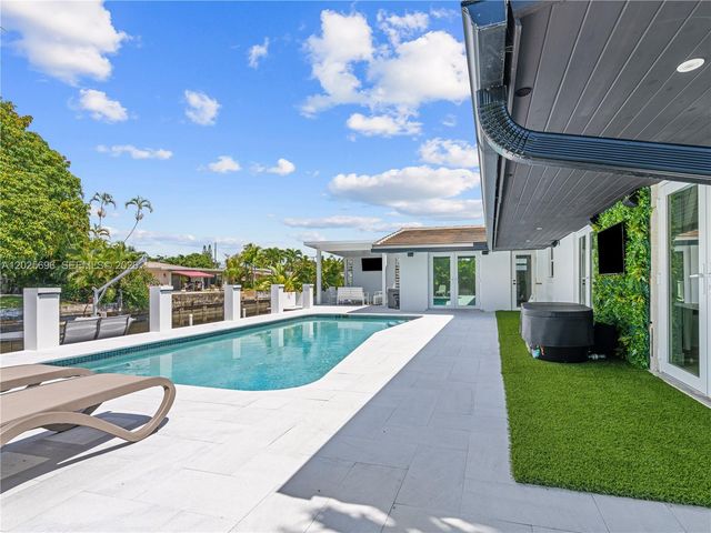 1701 SW 3rd Avenue, Pompano Beach, FL 33060