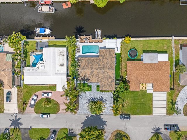 1701 SW 3rd Avenue, Pompano Beach, FL 33060