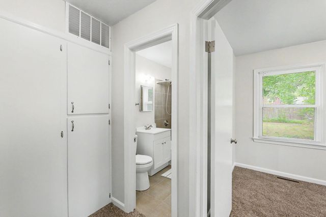 2620 S Santa Fe St., Wichita, KS 67216