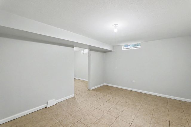 2620 S Santa Fe St., Wichita, KS 67216