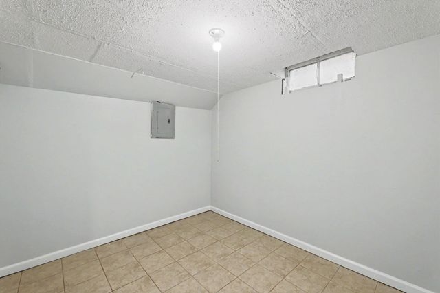 2620 S Santa Fe St., Wichita, KS 67216