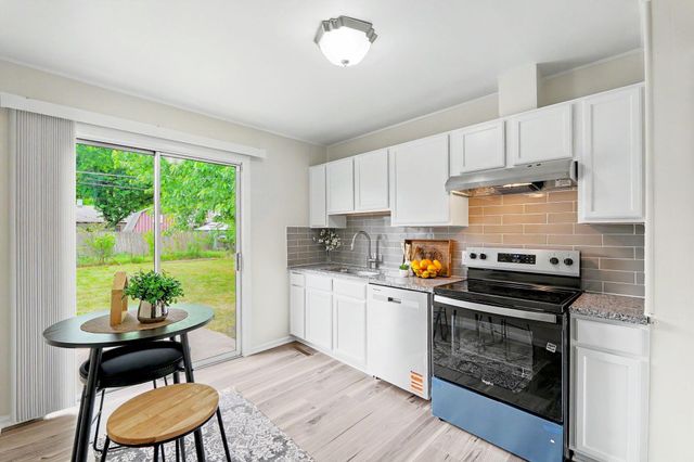 2620 S Santa Fe St., Wichita, KS 67216