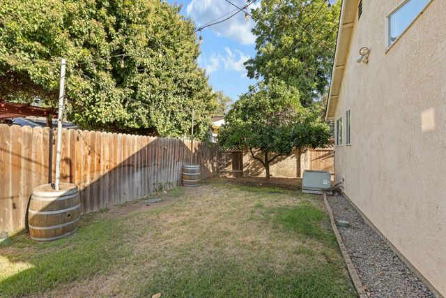2112 N Stockton St, Stockton, CA 95204