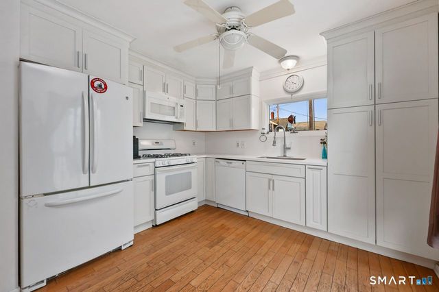 6 Lighthouse Point, Fairfield, CT 06824