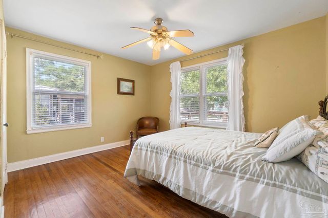 306 SE Kalash Rd, Pensacola, FL 32507