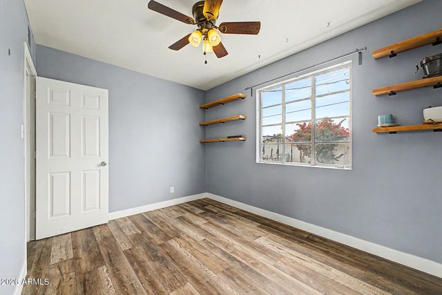 2037 W STATE Avenue, Phoenix, AZ 85021