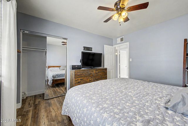 2037 W STATE Avenue, Phoenix, AZ 85021