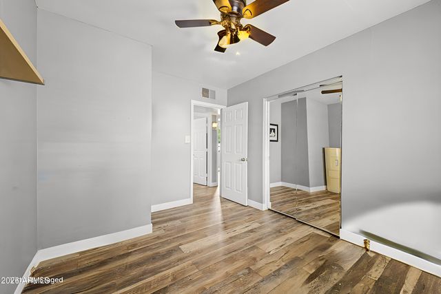 2037 W STATE Avenue, Phoenix, AZ 85021