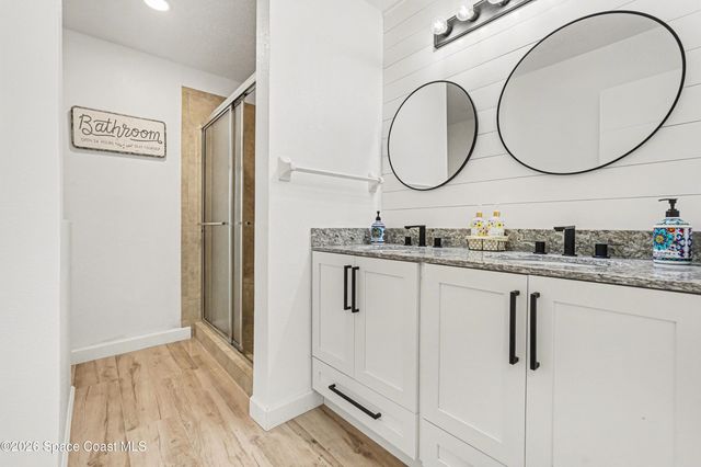 218 Cambridge Avenue NE, Palm Bay, FL 32907