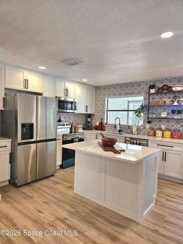 218 Cambridge Avenue NE, Palm Bay, FL 32907