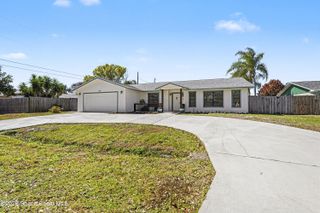 218 Cambridge Avenue NE, Palm Bay, FL 32907