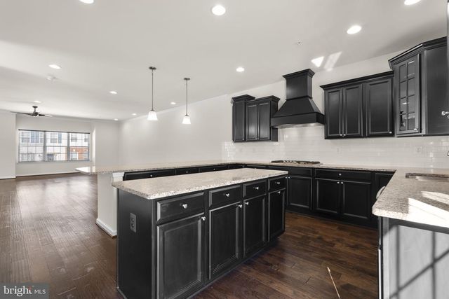 6974 SOUTHMOOR ST, Hanover, MD 21076