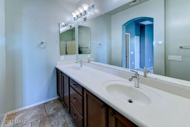 13991 E Cheavront Loop, Vail, AZ 85641