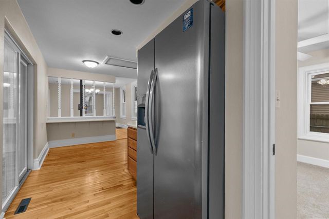 819 OTTER AVENUE, Oshkosh, WI 54901