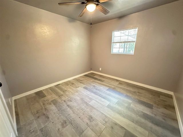 2206 NW Lindy Ave, Lawton, OK 73505