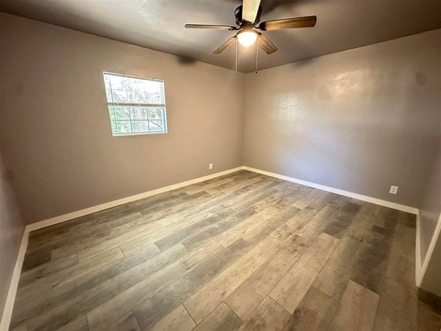 2206 NW Lindy Ave, Lawton, OK 73505
