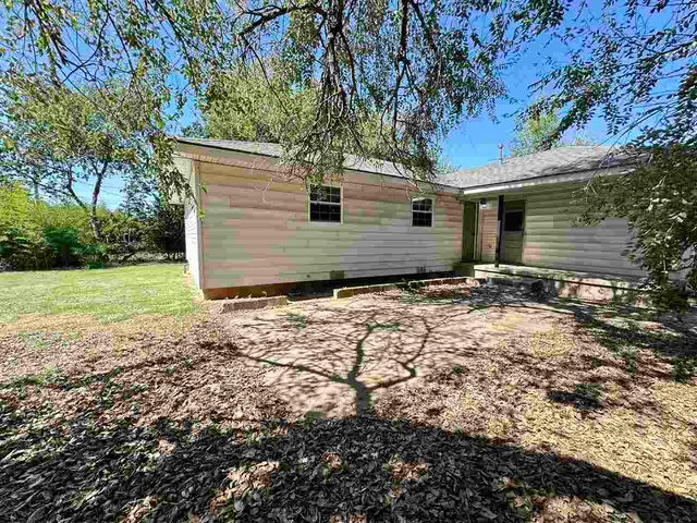 2206 NW Lindy Ave, Lawton, OK 73505