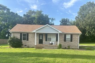 139 Cora St, Portland, TN 37148