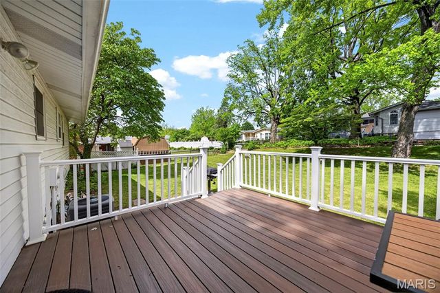 2904 Headland Drive, St Charles, MO 63301