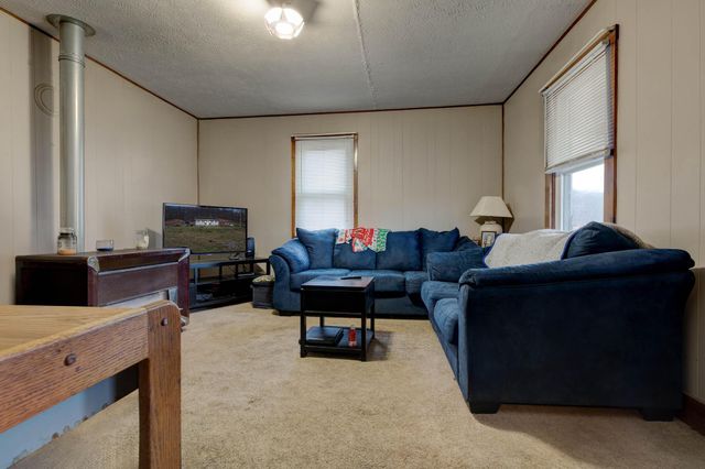 25 Calk Lake Road, Jeffersonville, KY 40337