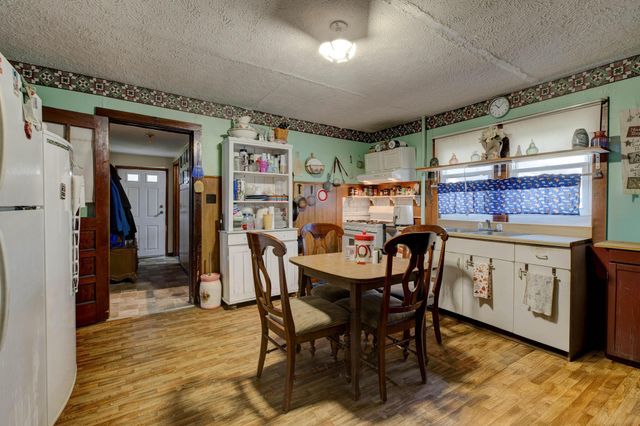 25 Calk Lake Road, Jeffersonville, KY 40337