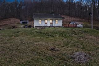 25 Calk Lake Road, Jeffersonville, KY 40337