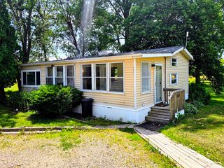 182 Windward Drive, Lakemoor, IL 60051