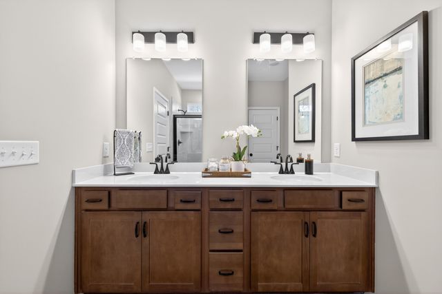 8175 Harbour Chase Loop, Ooltewah, TN 37363