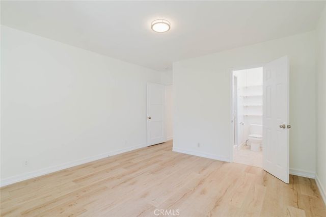 2007 W Kenneth Road, Glendale, CA 91201