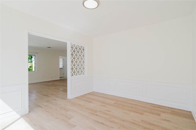 2007 W Kenneth Road, Glendale, CA 91201