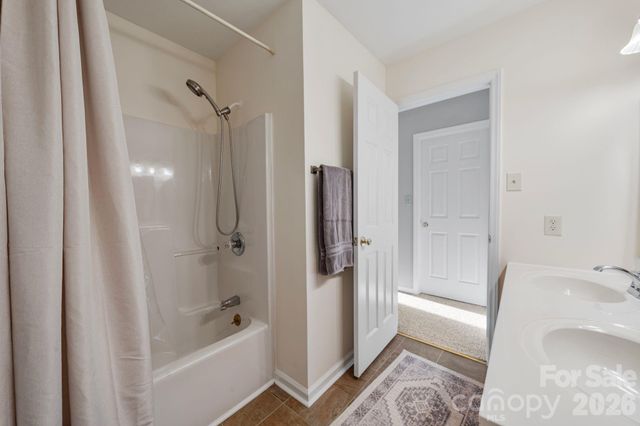 710 Riverwood Drive, Lexington, NC 27292
