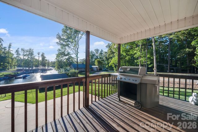 710 Riverwood Drive, Lexington, NC 27292