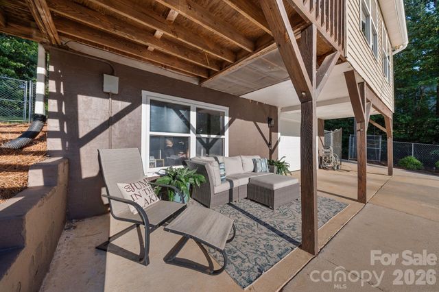 710 Riverwood Drive, Lexington, NC 27292