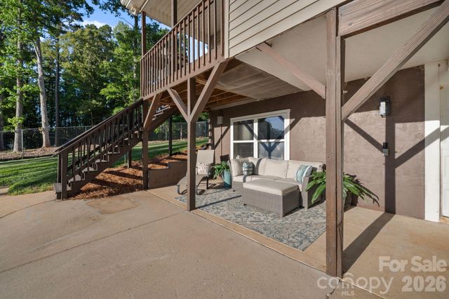 710 Riverwood Drive, Lexington, NC 27292