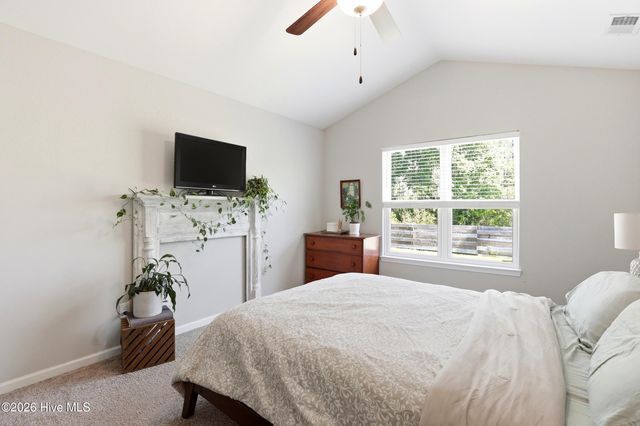 4432 Pinewood Village Drive SE, Southport, NC 28461