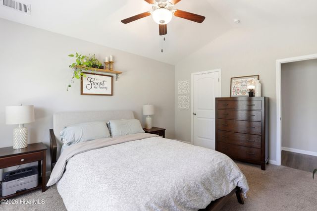 4432 Pinewood Village Drive SE, Southport, NC 28461