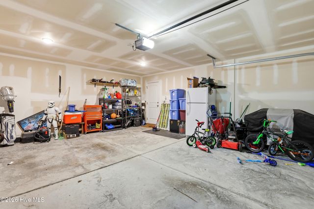 4432 Pinewood Village Drive SE, Southport, NC 28461